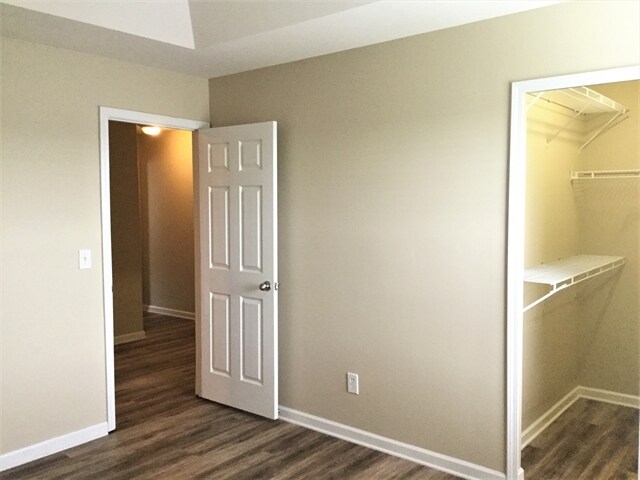 Building Photo - 581 Winborne Ave SW