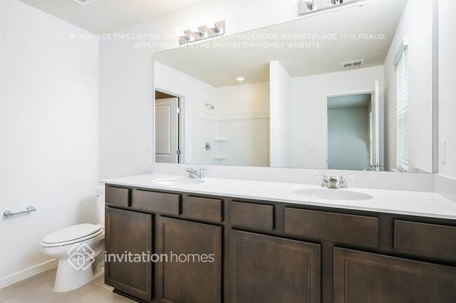 Building Photo - 1907 Tohoqua Blvd