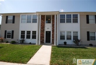 Building Photo - 631 Madison Dr