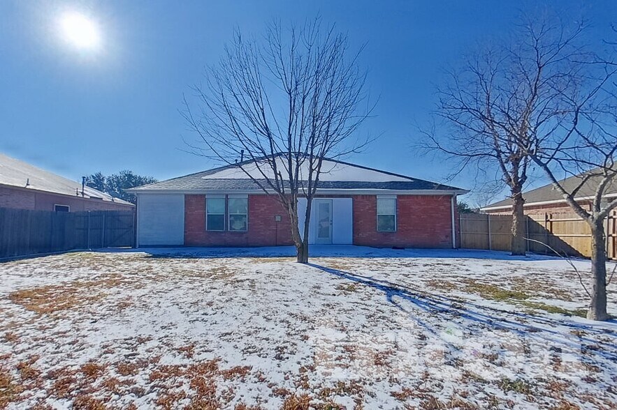 Building Photo - 396 Florence Dr