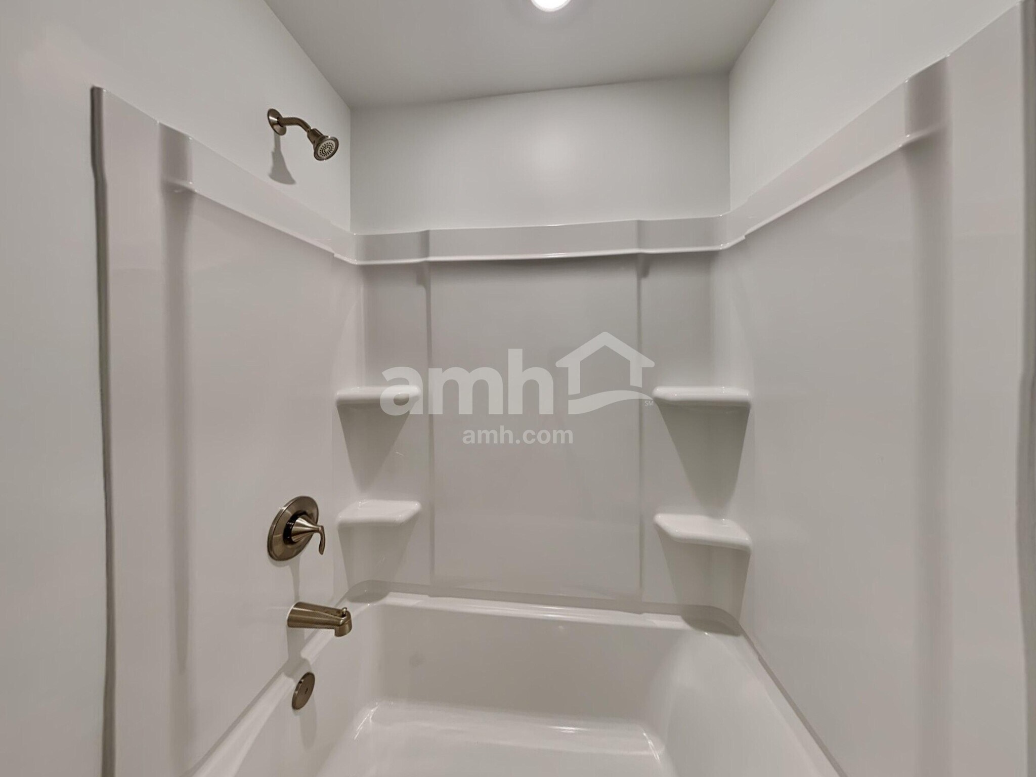 Building Photo - 1031 Highland Walk