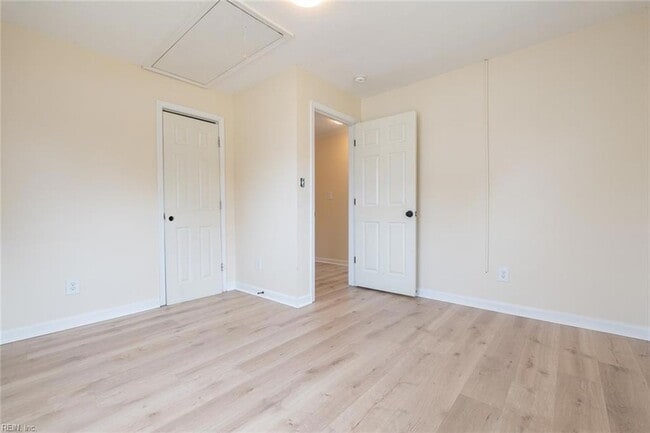 Building Photo - 3528 Chester St