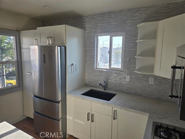 Building Photo - 213 Covina Ave