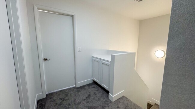 Building Photo - 3-Bed, 2.5-Bath Summerlin Home with Modern Upgrades & Upstairs Laundry