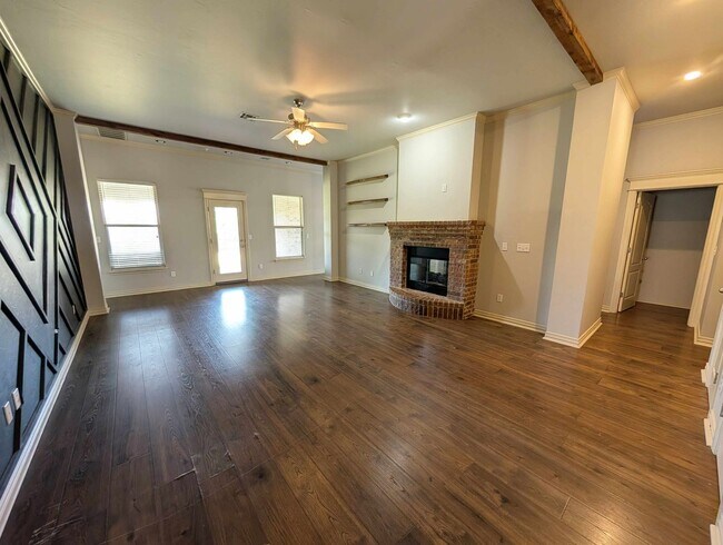 Building Photo - 3012 NW 191st Terrace