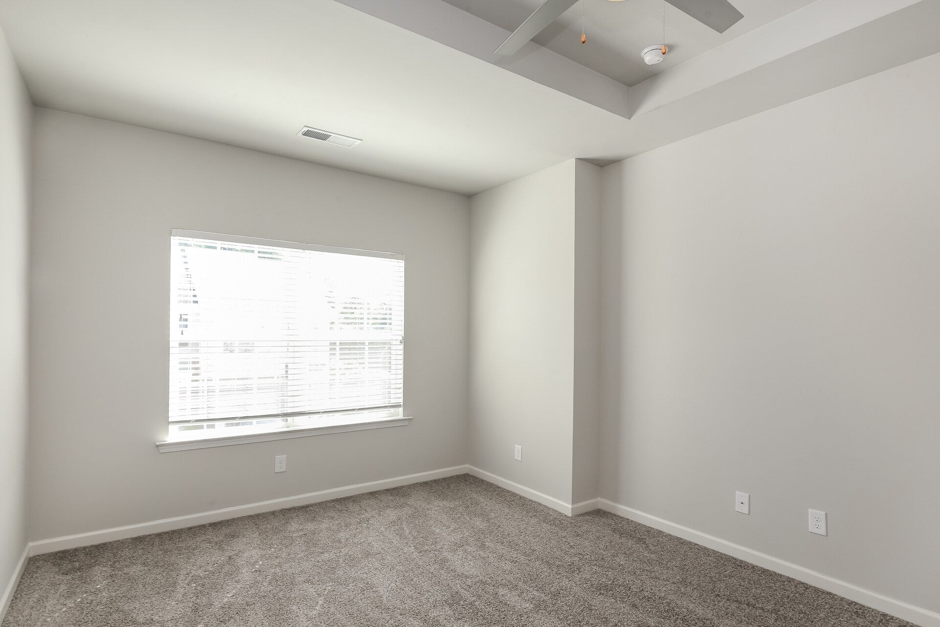 Building Photo - 67 Madaline Ln