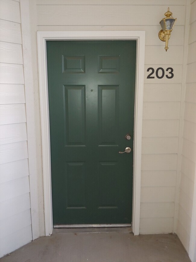 Welcome Home - 18989 E Warren Dr