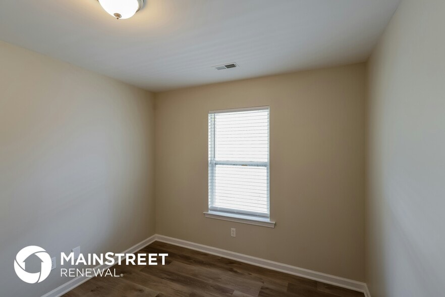 Building Photo - 20959 Walnut Ln