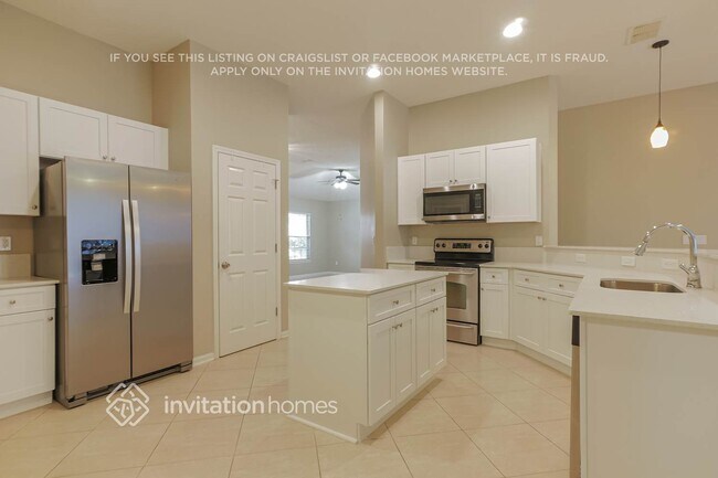 Building Photo - 744 S Heritage Creek Way