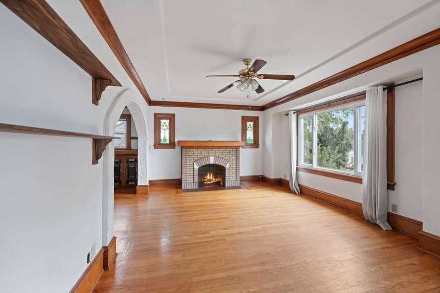 Building Photo - 148 Frame Ave