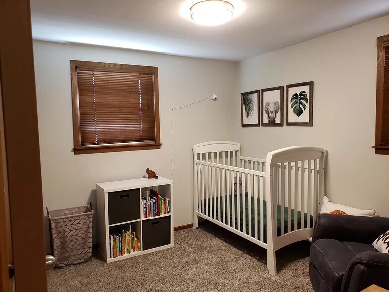 Bedroom 3 - 4880 S 69th St