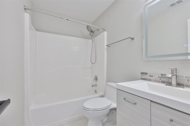 Building Photo - 10505 Opus Dr