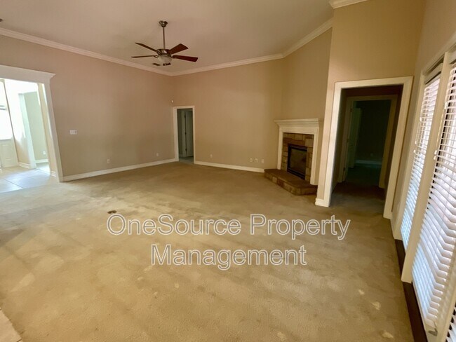Building Photo - 979 Watersview Dr