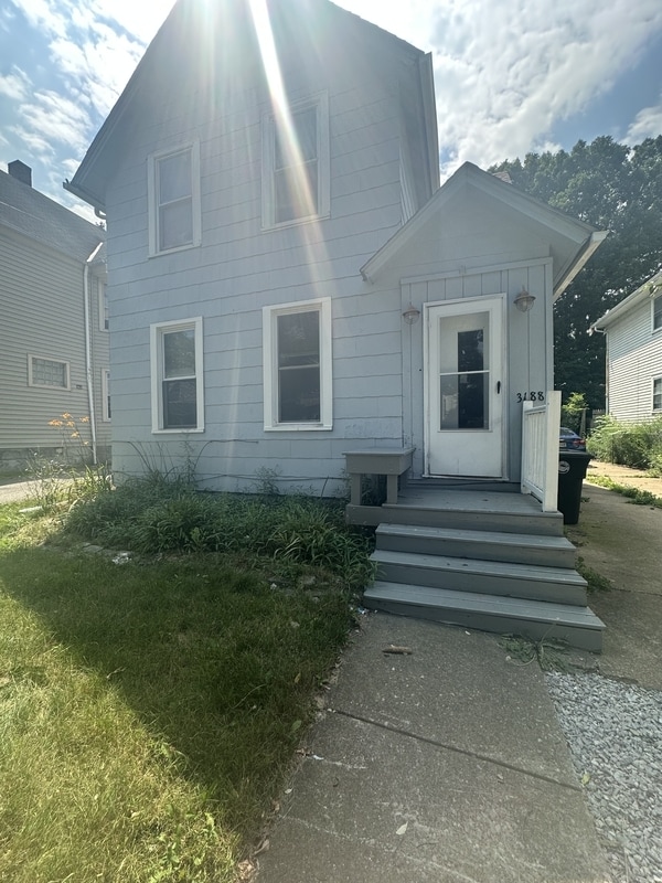 Primary Photo - 3188 W 92nd St