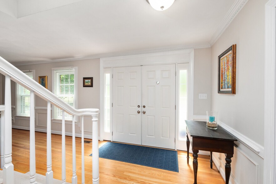 Building Photo - 338 W Olney Rd