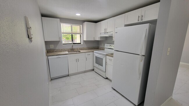 Building Photo - 1045 S Flagler Ave