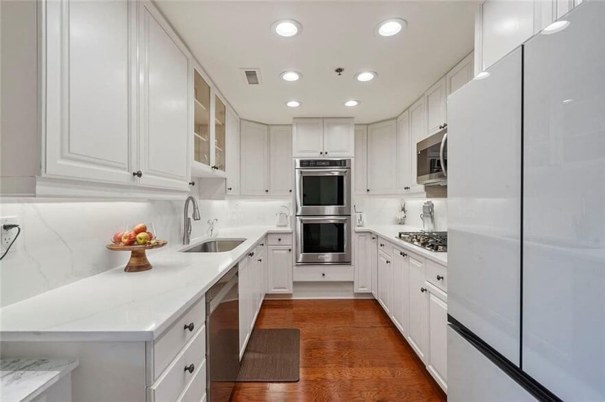 Building Photo - 3636 Habersham Rd NW