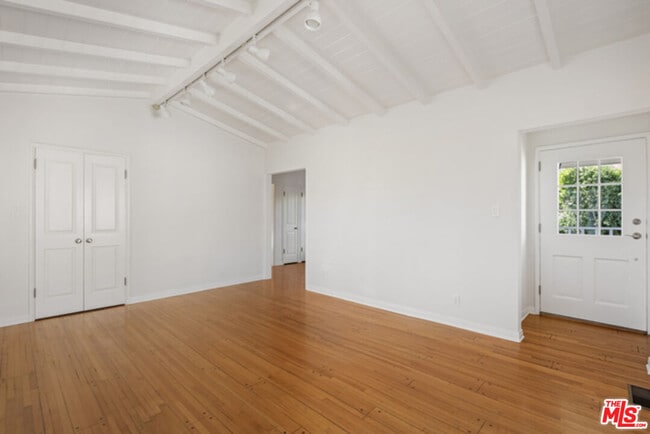 Building Photo - 1009 S Bedford St