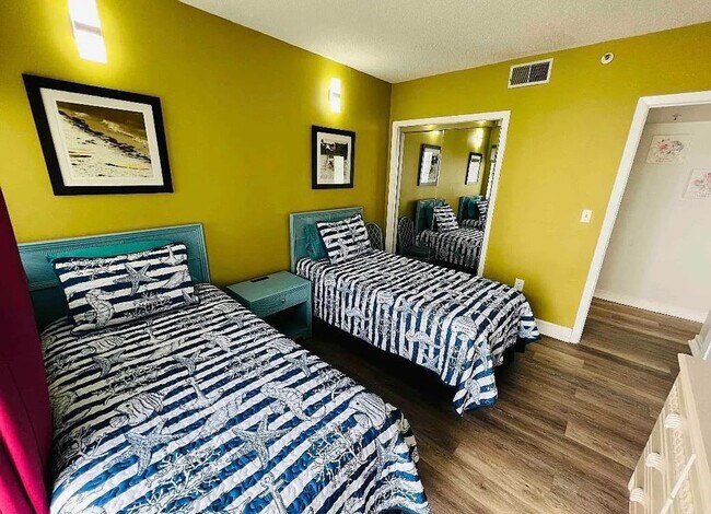 Building Photo - 1605 S Ocean Blvd