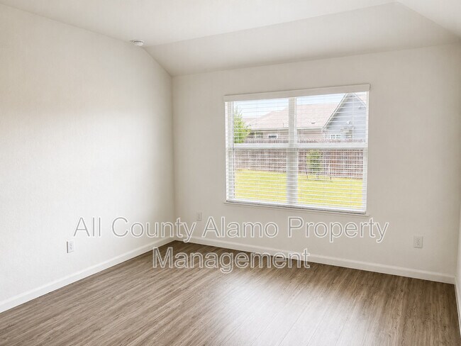 Building Photo - 4327 Southton Loch