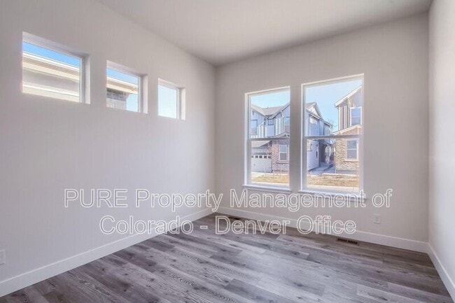 Building Photo - 1057 Torrey St