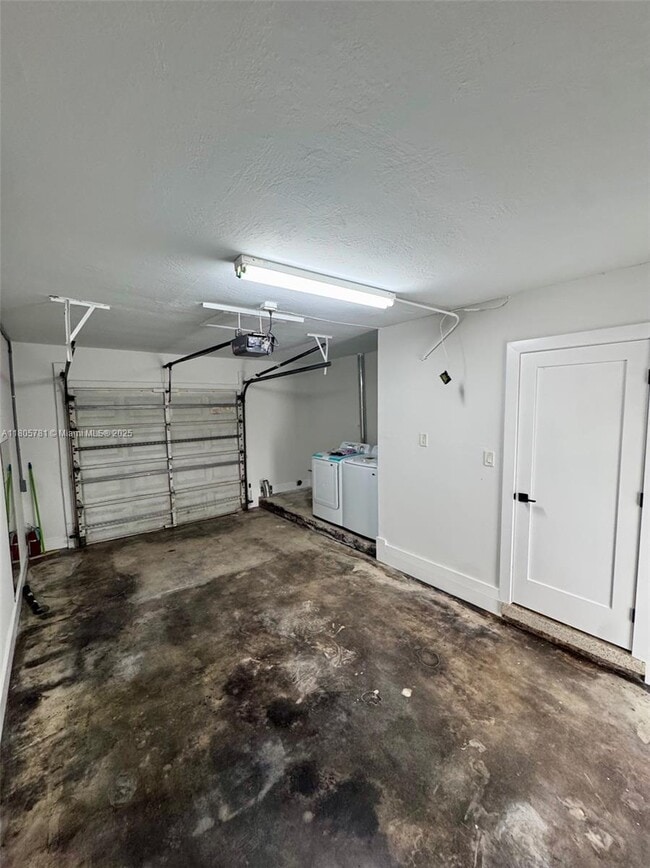 Building Photo - 8360 SW 46th St