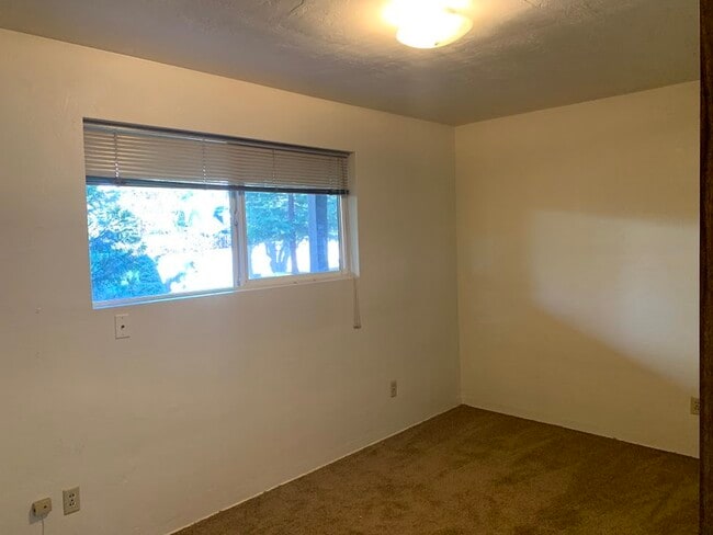 Building Photo - 801 Ashland St