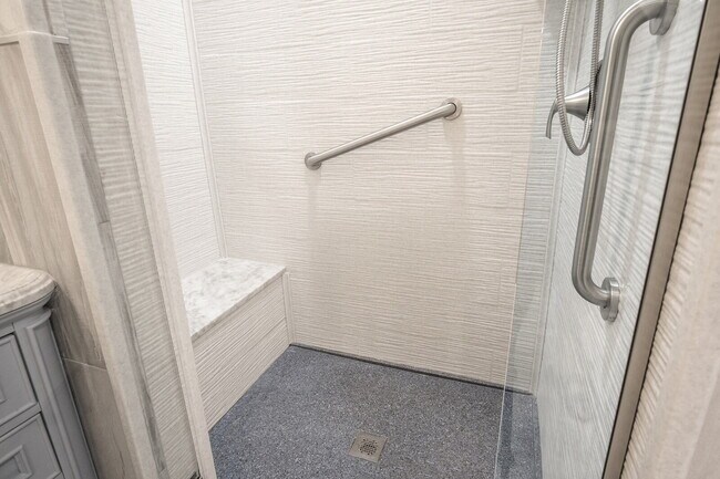 Building Photo - Beautiful Palencia Condo Available for Rent