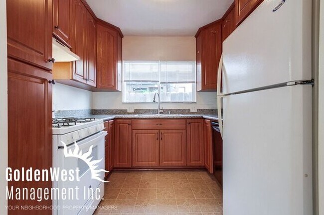 Building Photo - Charming 3Bdm 2Ba Home in the Normal Heights Community!