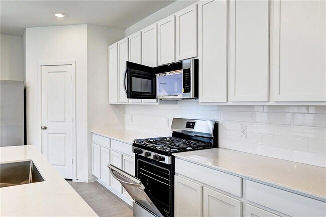 Building Photo - 26606 Honeydew Grn Ln