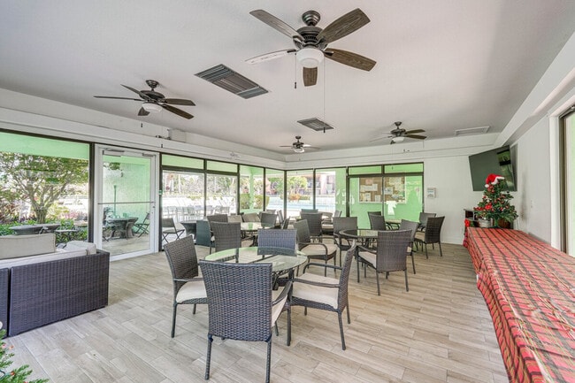 Building Photo - 9860 Leeward Ave