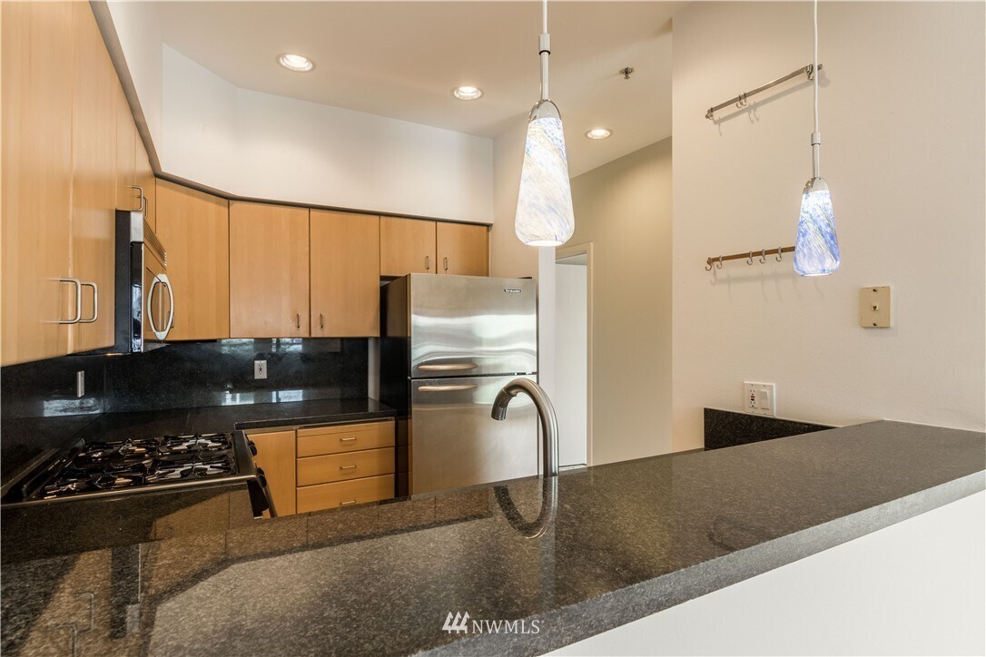 Kitchen - 701 Galer St