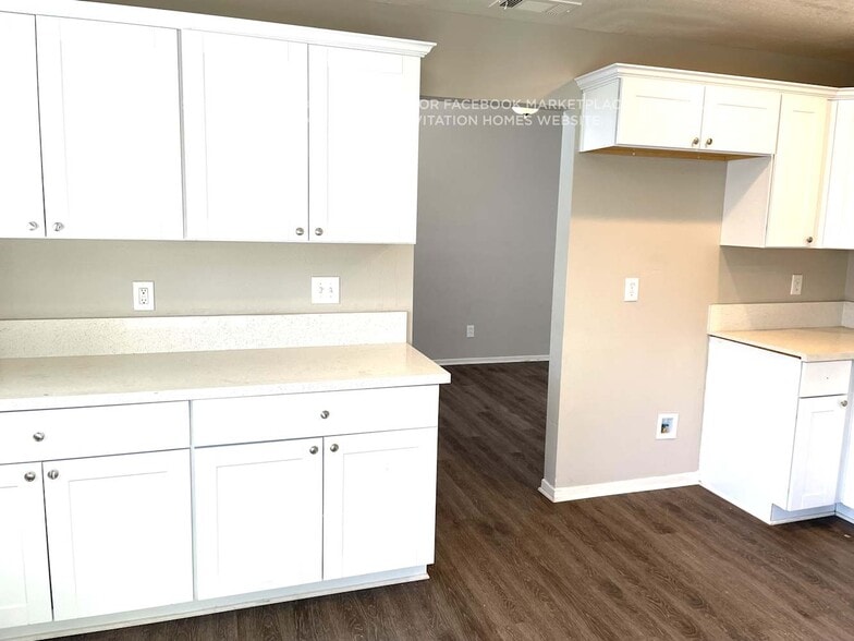 Building Photo - 9122 Owari Ln