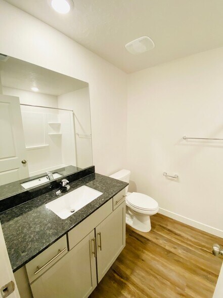 Building Photo - 7397 S Olivine River Ln