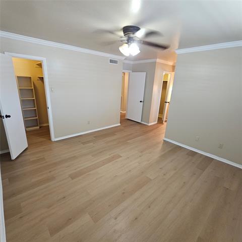 Building Photo - 6033 Sandhurst Ln