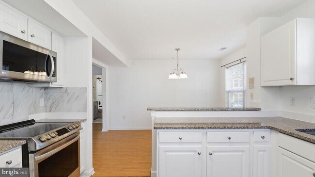 Building Photo - 164 Kendrick Pl