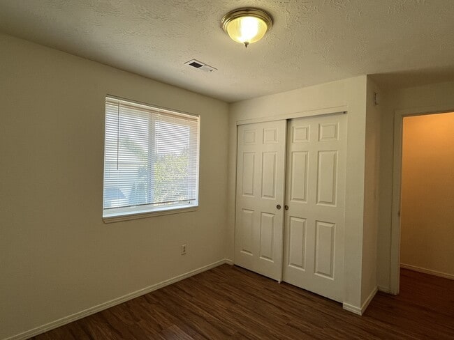 Building Photo - 4308 SE 138th Pl