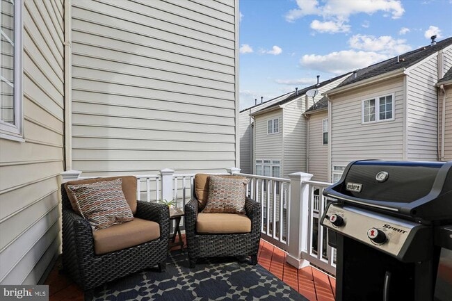 Building Photo - 9327 Hundith Hill Ct