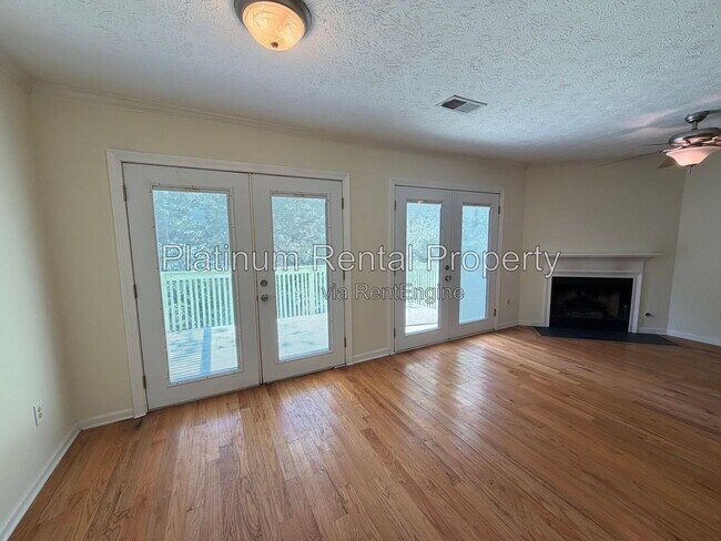 Building Photo - 6533 Meadow Rue Dr