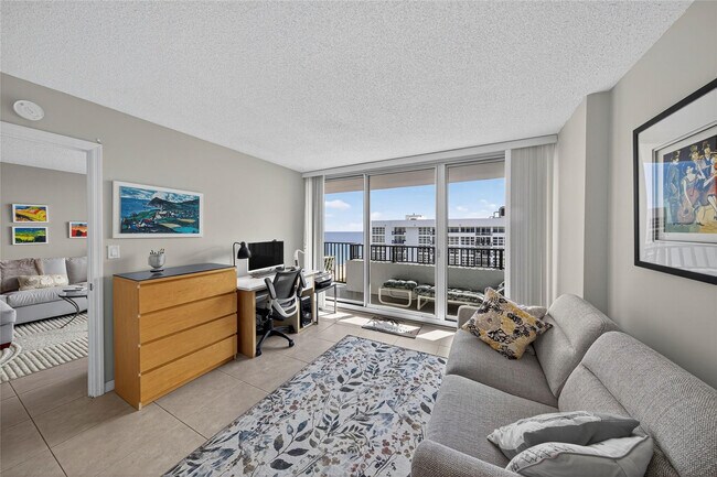 Building Photo - 531 N Ocean Blvd