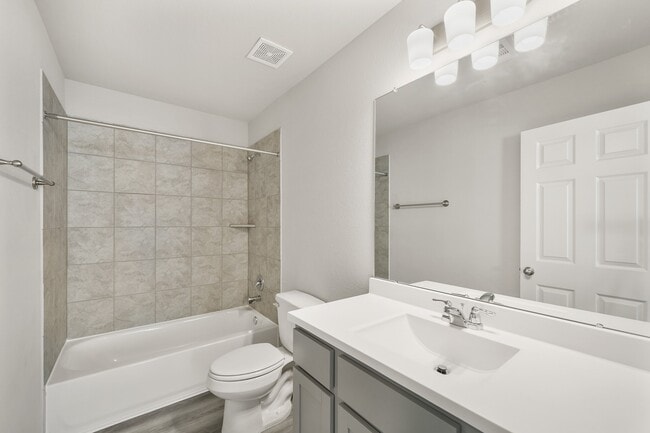 Building Photo - 13330 Bald Eagle Way