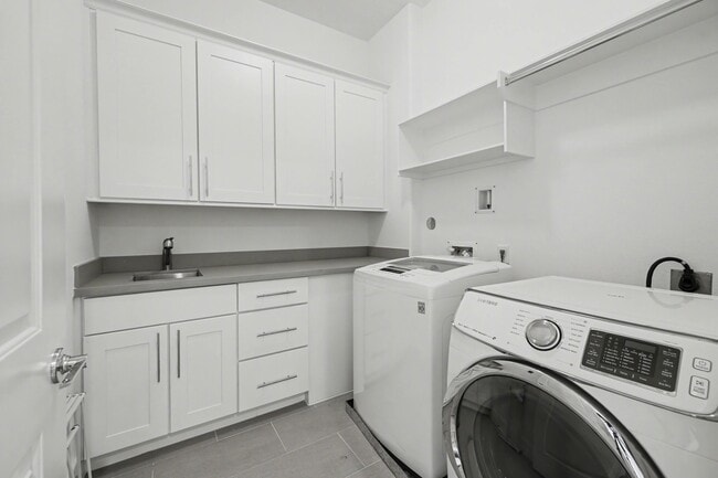 Building Photo - 2713 Kinsley Oaks Dr