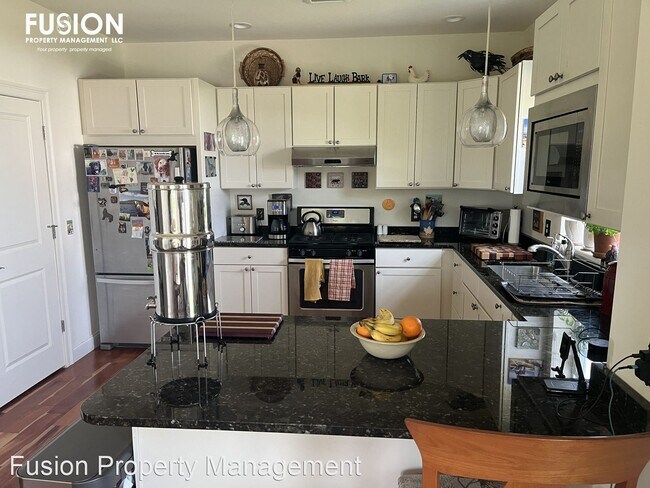 Building Photo - 2 br, 2.5 bath House - 125 Rye Circle