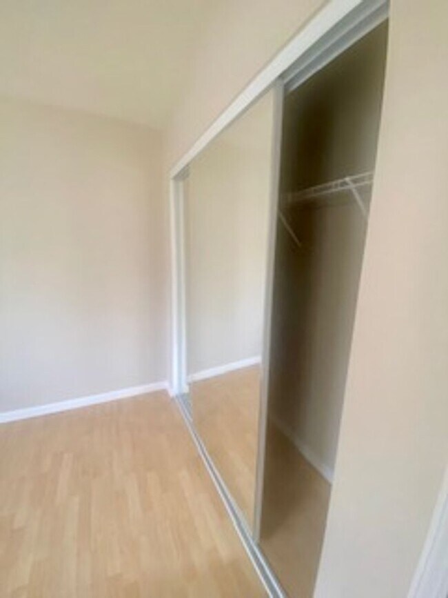 Building Photo - Three Bedroom Two and a Half Bath Home in the South Reno Crystal Lake Area