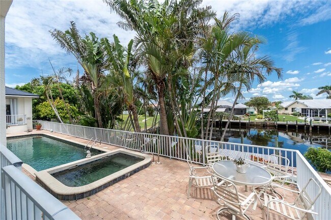 Building Photo - 202 George Rd SE