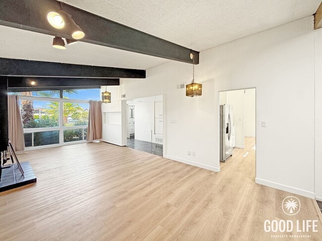 Building Photo - Spacious 3BR Home + 1BR ADU with Private Courtyard in University City!