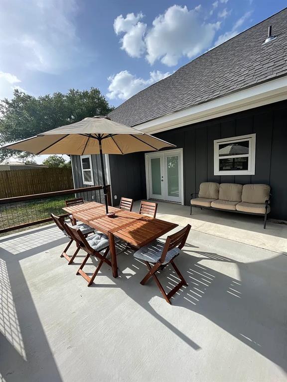 Building Photo - 720 Canyon Cir Dr