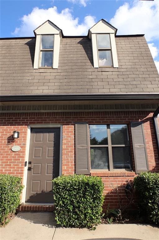 Primary Photo - 1101 Magical Way