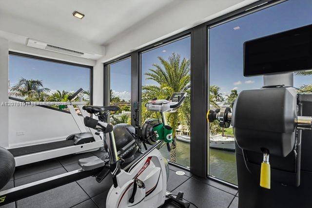 Building Photo - 2627 Castilla Isle