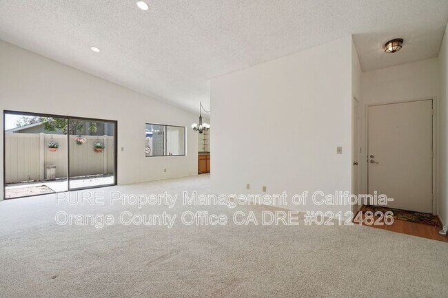 Building Photo - 8933 Amador Cir